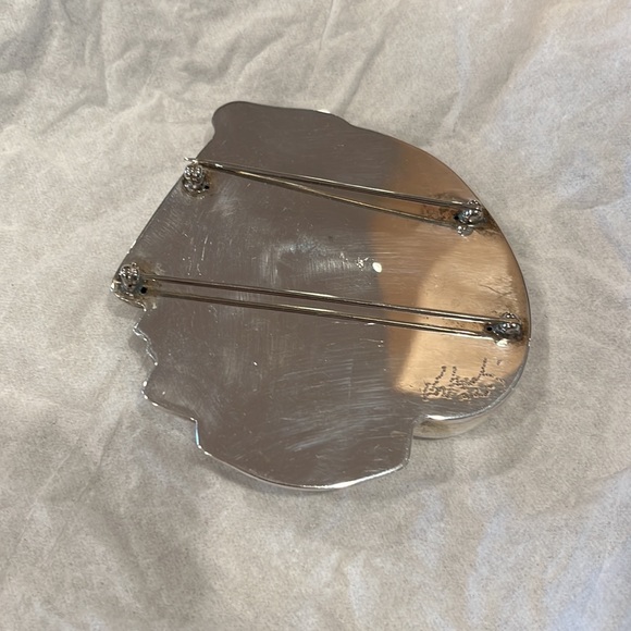 Patricia Von Musulin collectible preloved vintage silver iconic signed face Pin - Picture 16 of 16